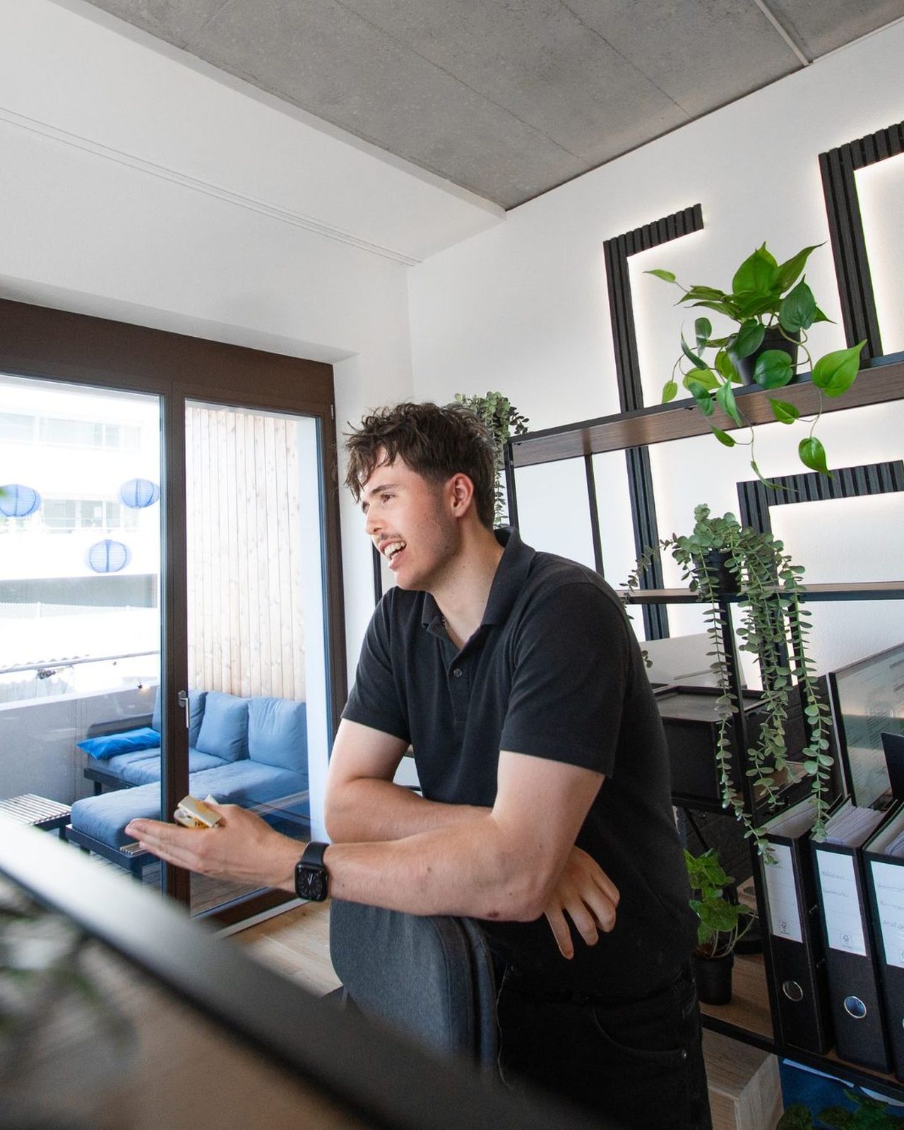 Janis Chatelain im Haldelain-Office in Liebefeld bei Bern