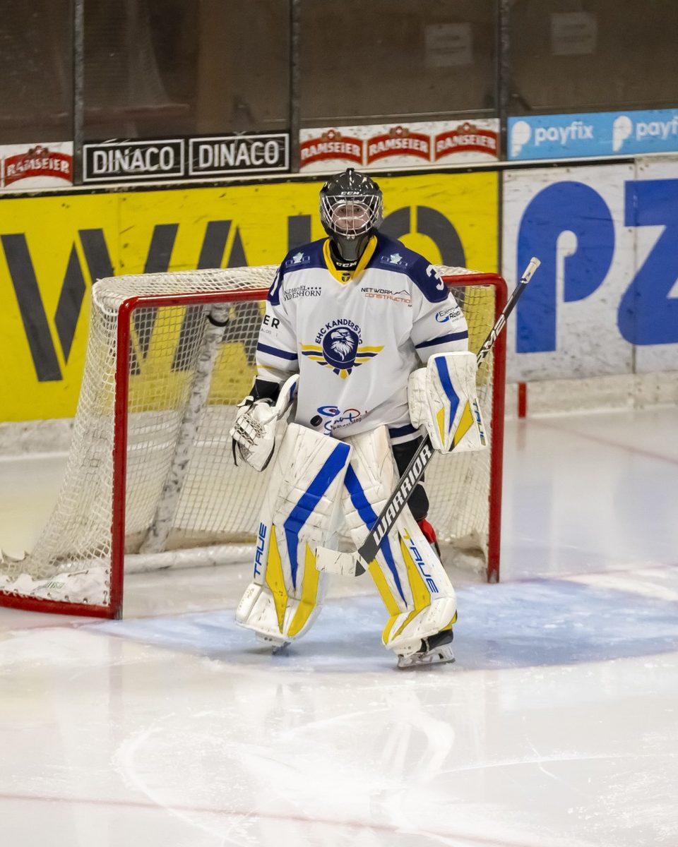 Janis Chatelain im Tor des EHC Kandersteg